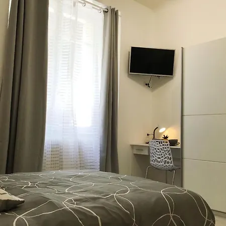 Lumea 80 M2 Climatise Parking Proche Sanctuaires 公寓 卢德